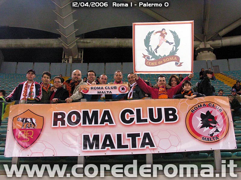 Gemellaggio tra Core de Roma e il Roma club Malta