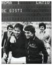 1974-75 De Sisti festeggiato alla fine del derby
