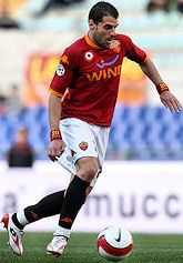 Simone Perrotta.jpg