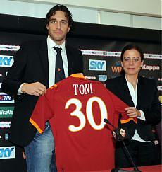 presentazione Luca Toni