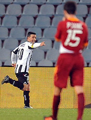 Udinese-Roma: partita da pari, Di Natale fa la differenza