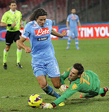 Napoli-Roma: super Cavani