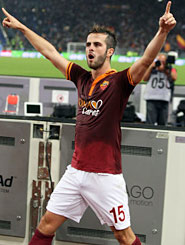 Roma-Napoli: prima doppietta in carriera per Pjanic