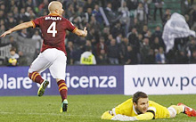 Udinese-Roma: Bradley esulta dopo il piattone di destro in rete