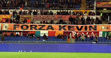 Roma-Udinese: uno degli striscioni per l'infortunato Strootman