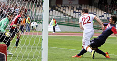 Cagliari-Roma: tripletta di Destro