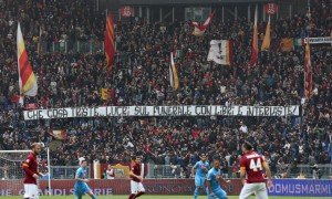 STRISCIONE1