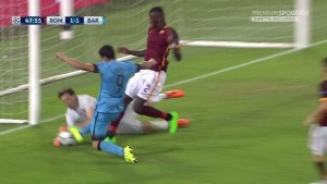 FALLO DI SUAREZ SUL PORTIERE