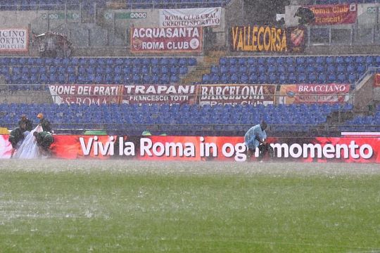 Roma-Samp: diluvio e grandine