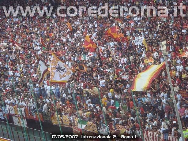 int-rm_tifosi08.jpg